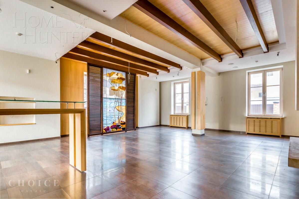 2-этажный коттедж 1 450 м² с отделкой