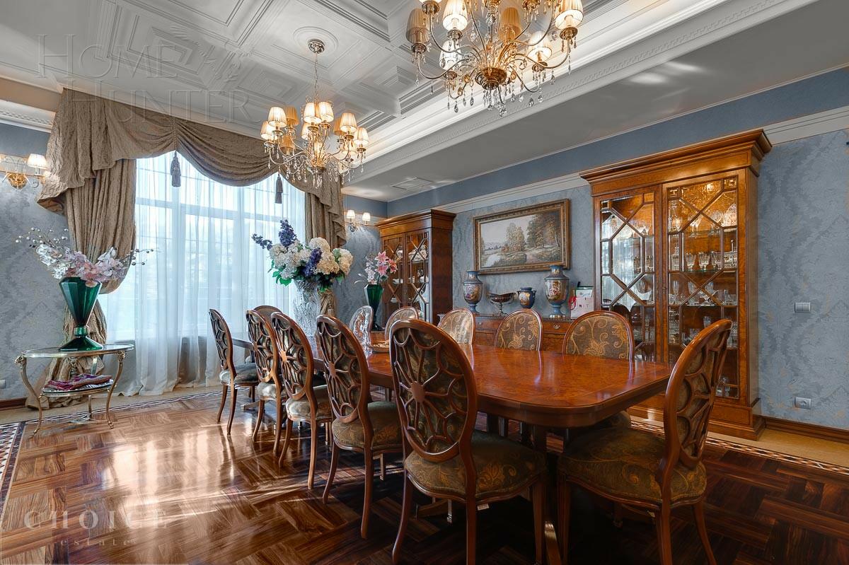 4-этажный коттедж 1 200 м² с отделкой