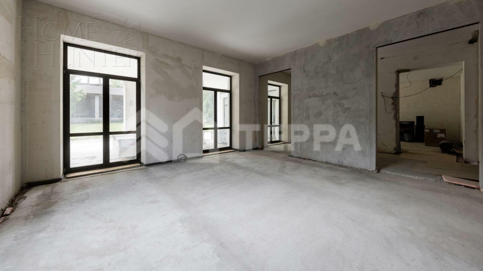 2-этажный коттедж 1 300 м² без отделки