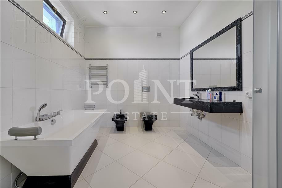 2-этажный коттедж 350 м² с отделкой