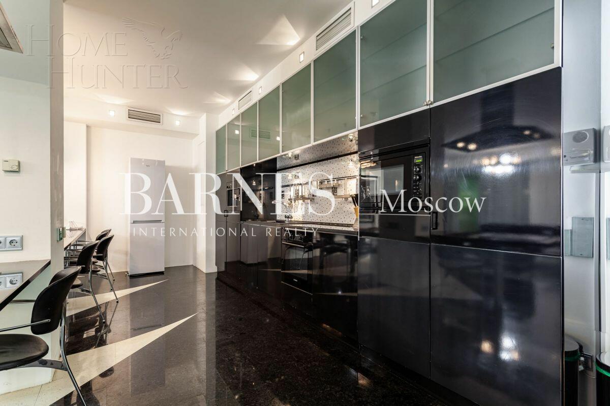 3-КОМН. КВАРТИРА С ОТДЕЛКОЙ 205 М² НА 10 ЭТАЖЕ