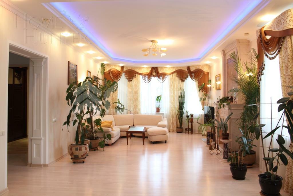 2-этажный коттедж 400 м² с отделкой