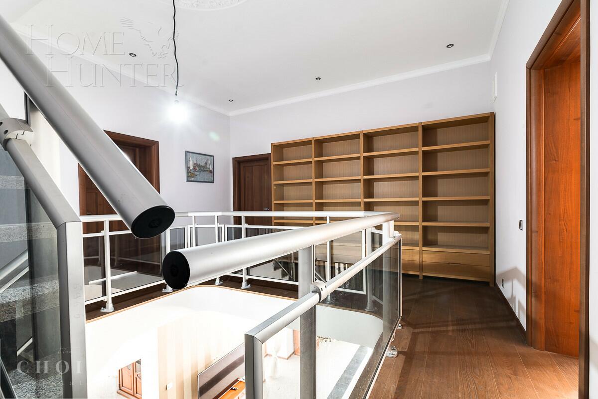 2-этажный коттедж 750 м² с отделкой