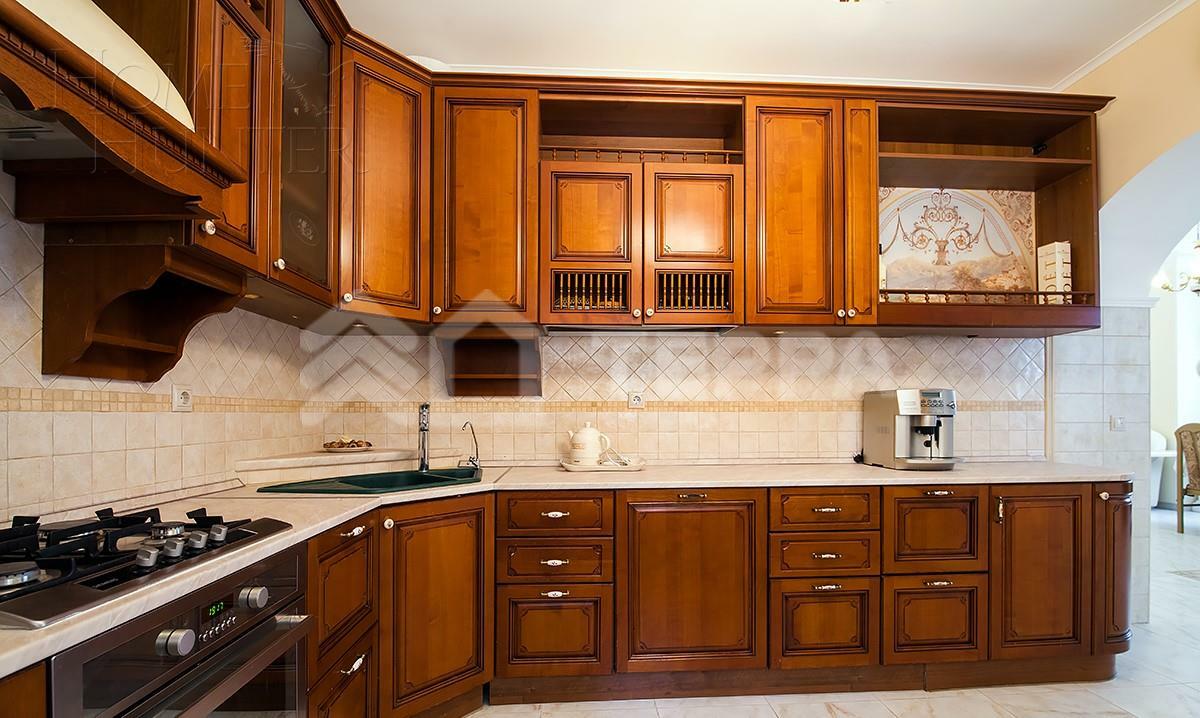 2-этажный коттедж 320 м² с отделкой