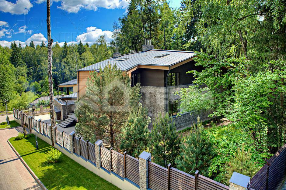 2-этажный коттедж 760 м² без отделки