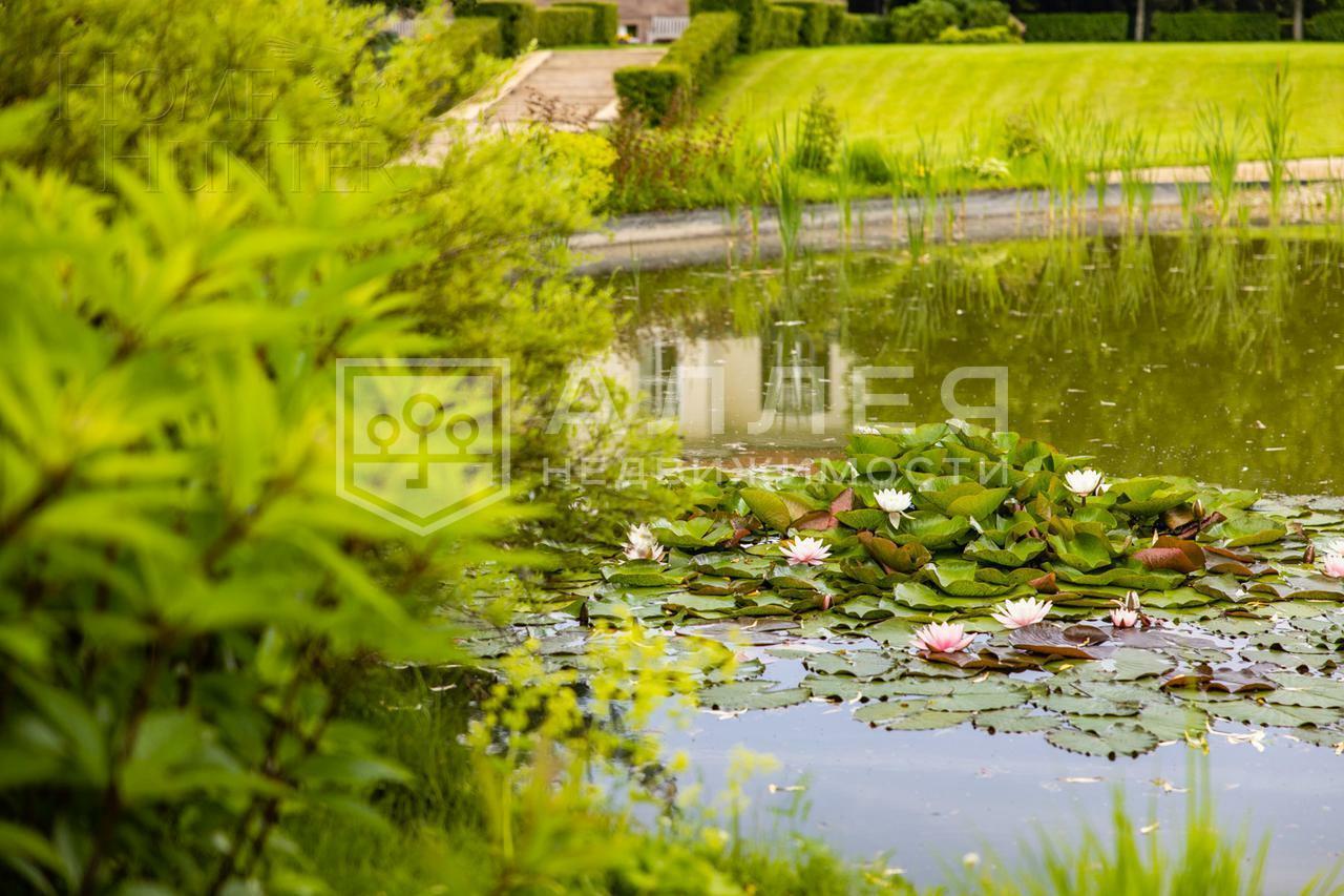 2-этажный коттедж 1 000 м² с отделкой