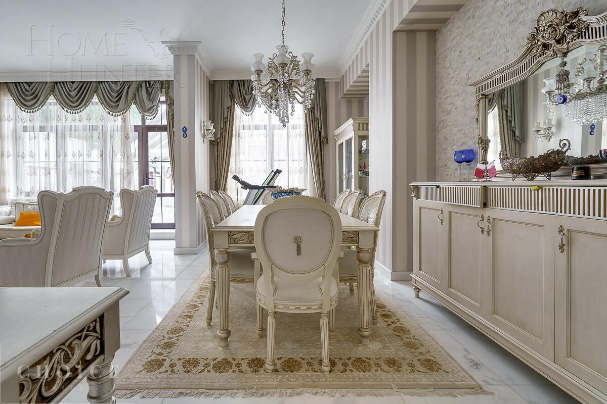 3-этажный таунхаус 400 м² с отделкой