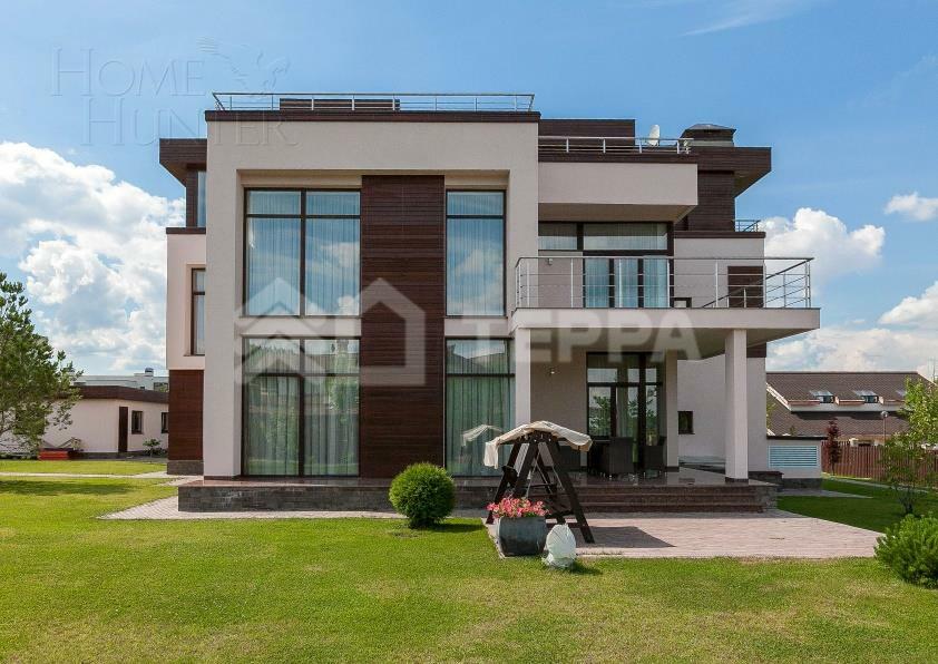 3-этажный коттедж 1 000 м² с отделкой