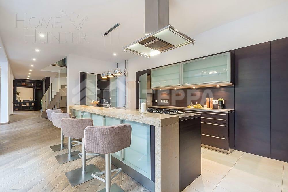 2-этажный коттедж 900 м² с отделкой