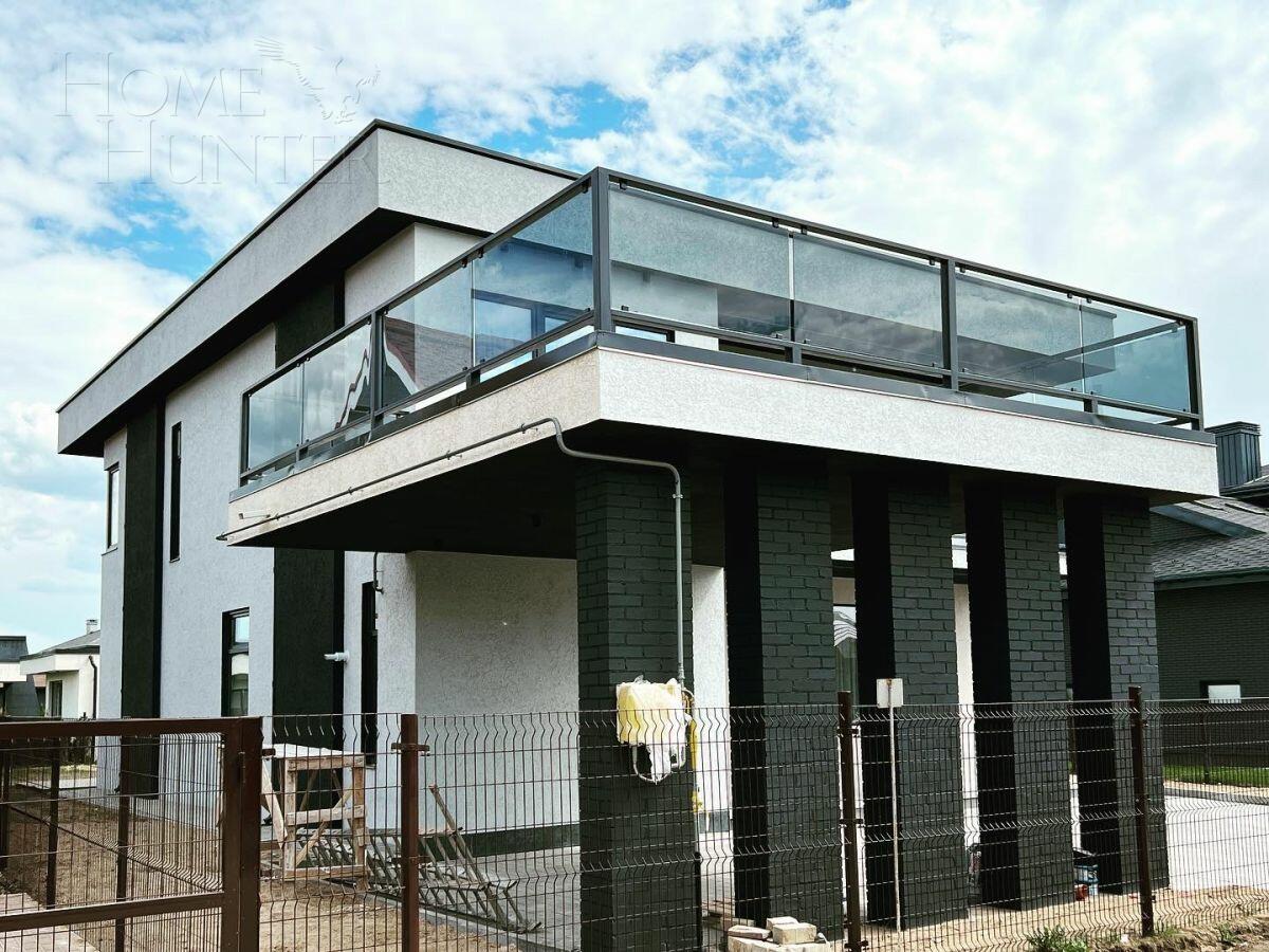 2-этажный коттедж 300 м² с отделкой