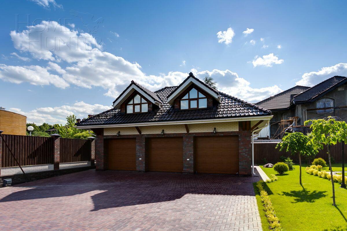 2-этажный коттедж 900 м² с отделкой