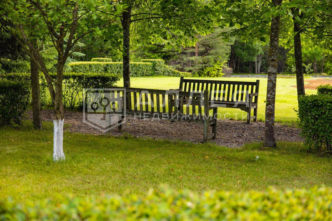 2-этажный коттедж 1 000 м² с отделкой