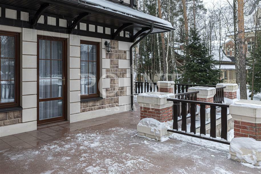 2-этажный коттедж 767 м² с отделкой