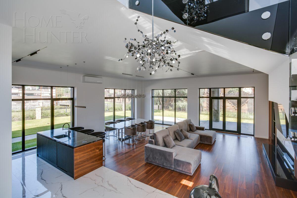 2-этажный коттедж 545 м² с отделкой