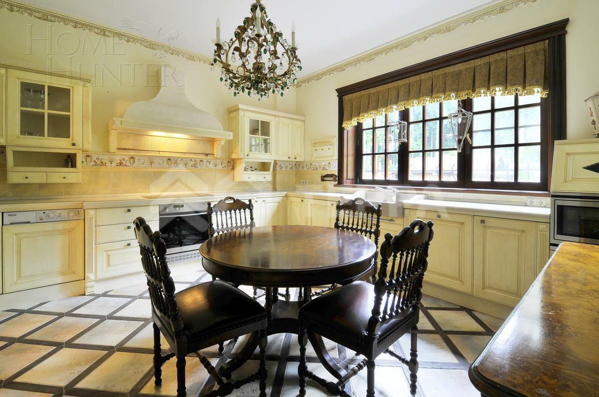 КОТТЕДЖ 560 м² с отделкой