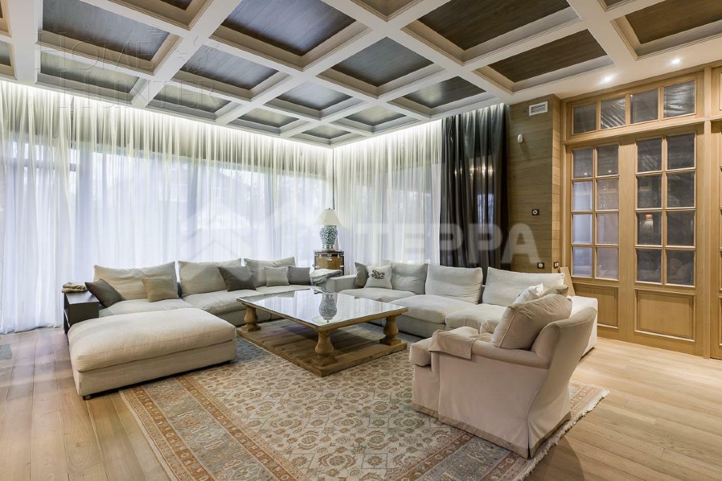 КОТТЕДЖ 650 м² с отделкой