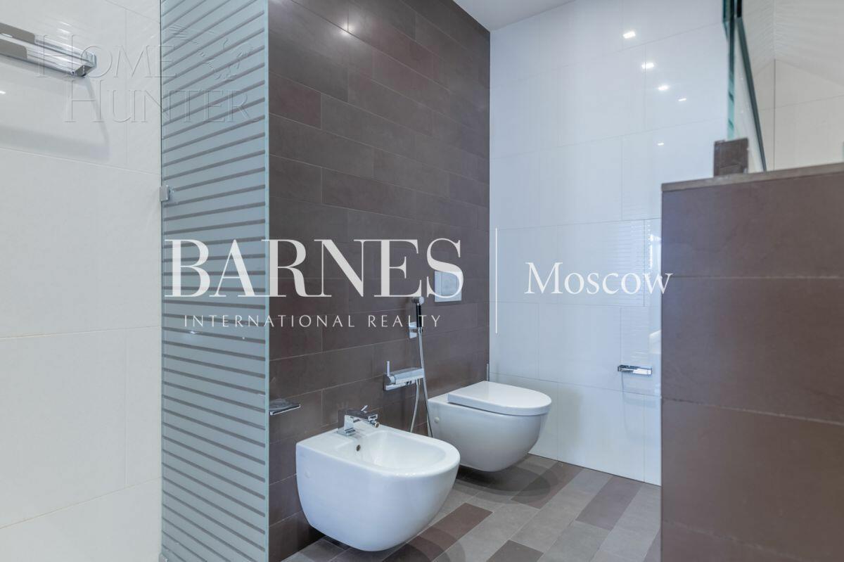 3-КОМН. КВАРТИРА С ОТДЕЛКОЙ 200.8 М² НА 5 ЭТАЖЕ