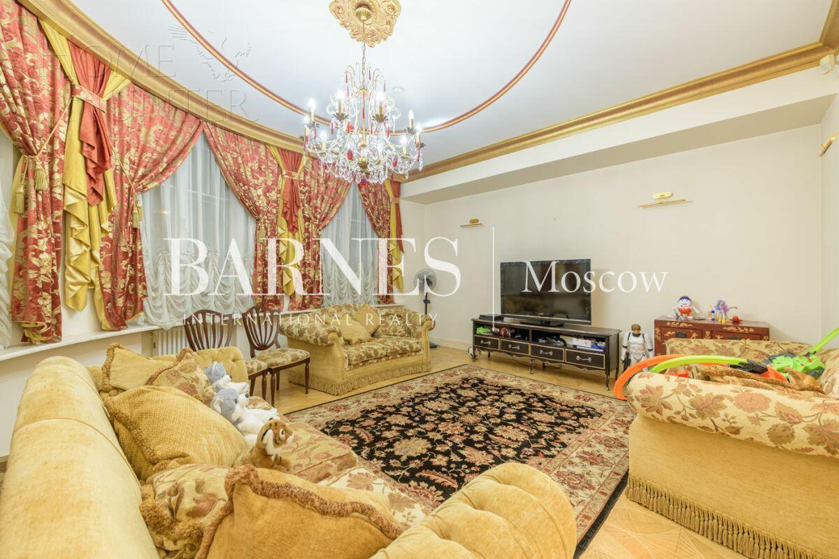 2-УРОВНЕВАЯ КВАРТИРА С ОТДЕЛКОЙ 420 М² НА 1 ЭТАЖЕ