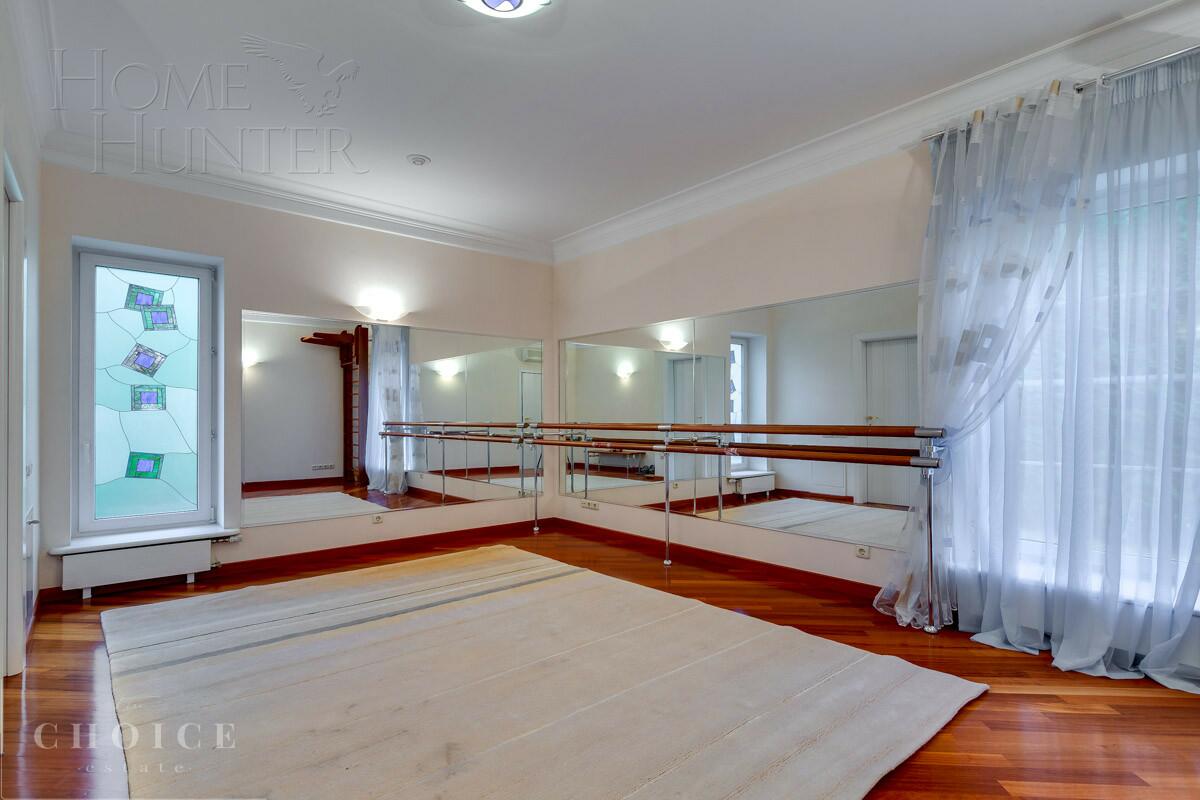 2-этажный коттедж 800 м² с отделкой