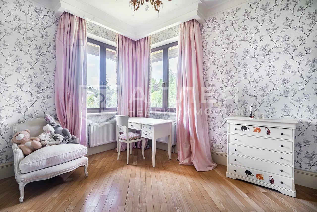 2-этажный коттедж 750 м² с отделкой