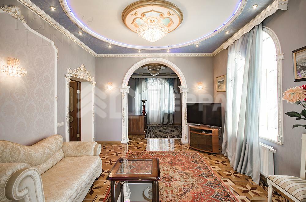 3-этажный коттедж 600 м² с отделкой