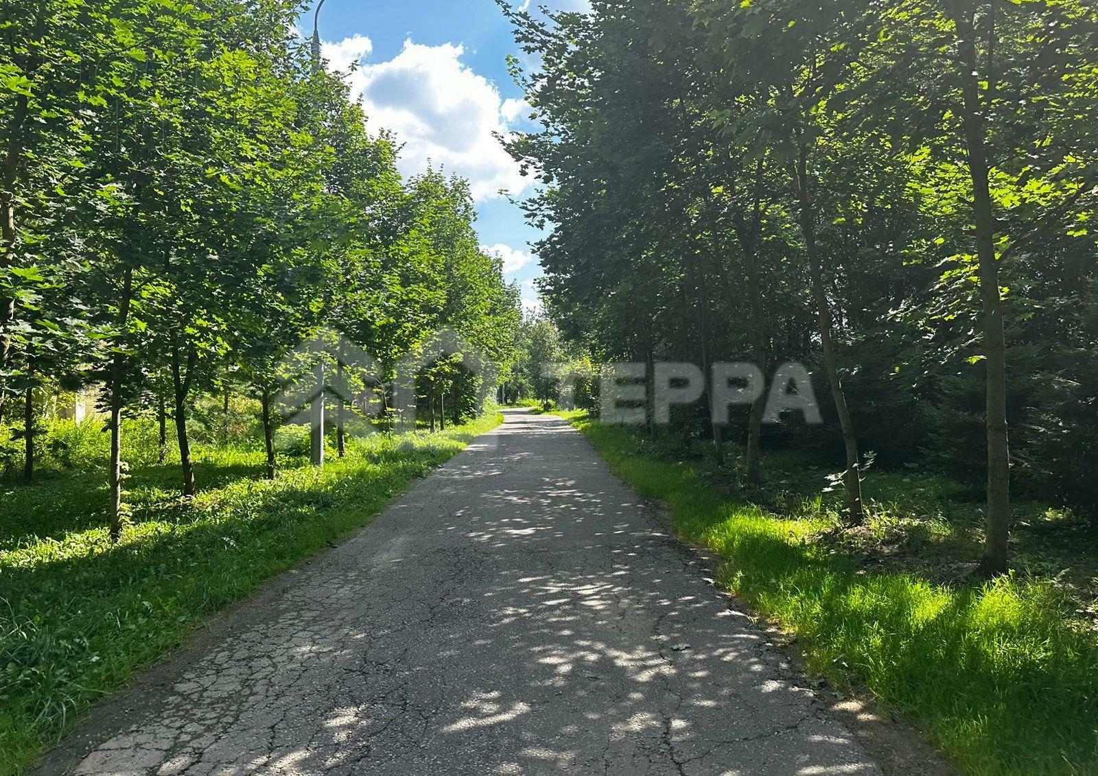 Участок 19.06 сот. в охраняемом поселке