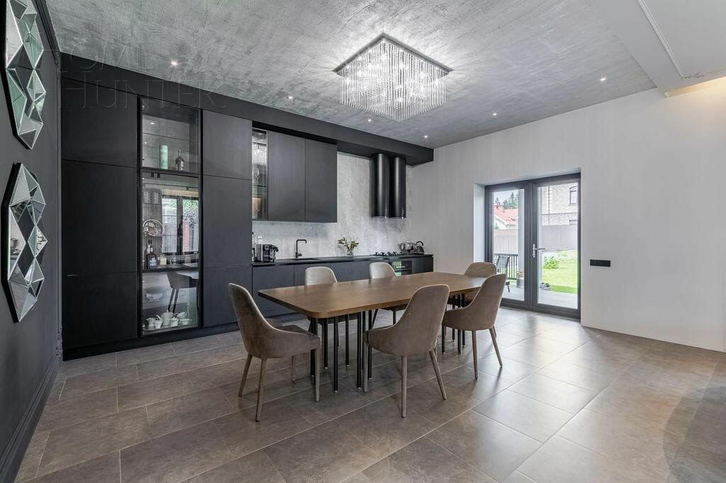 2-этажный коттедж 280 м² с отделкой