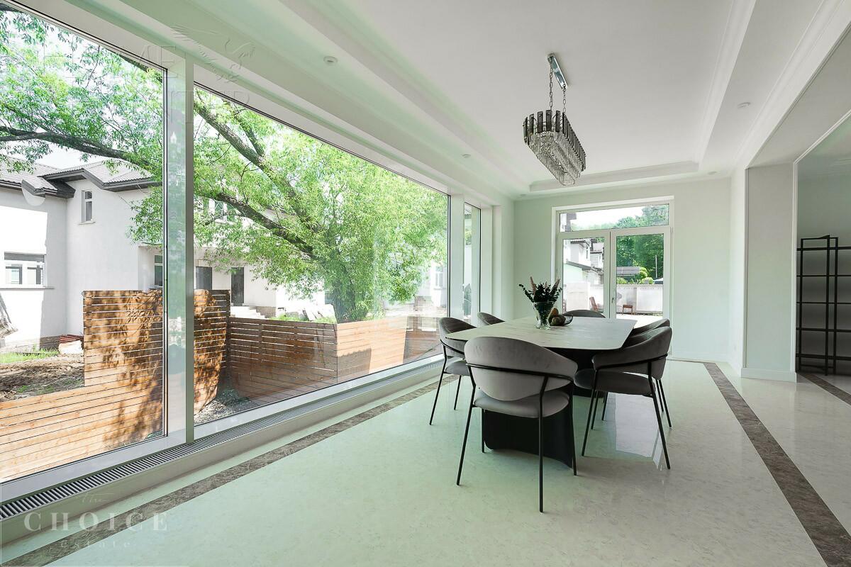 2-этажный коттедж 400 м² с отделкой