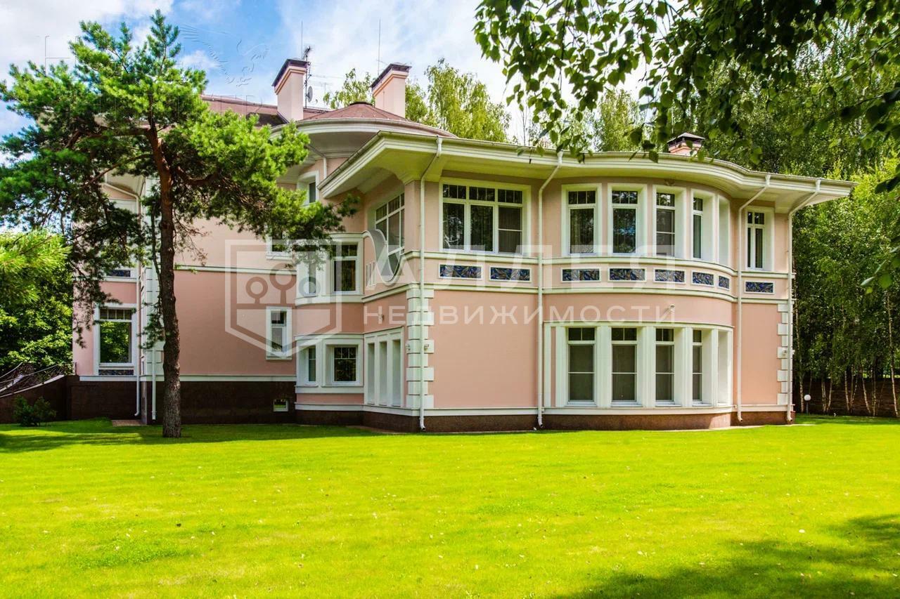 2-этажный коттедж 950 м² с отделкой