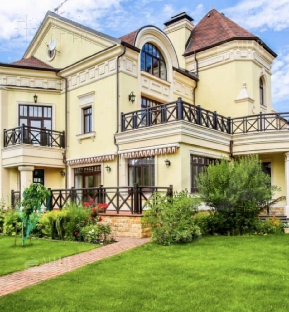 3-этажный коттедж 1 010 м² без отделки