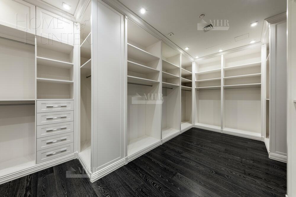 2-этажный коттедж 1 372 м² с отделкой