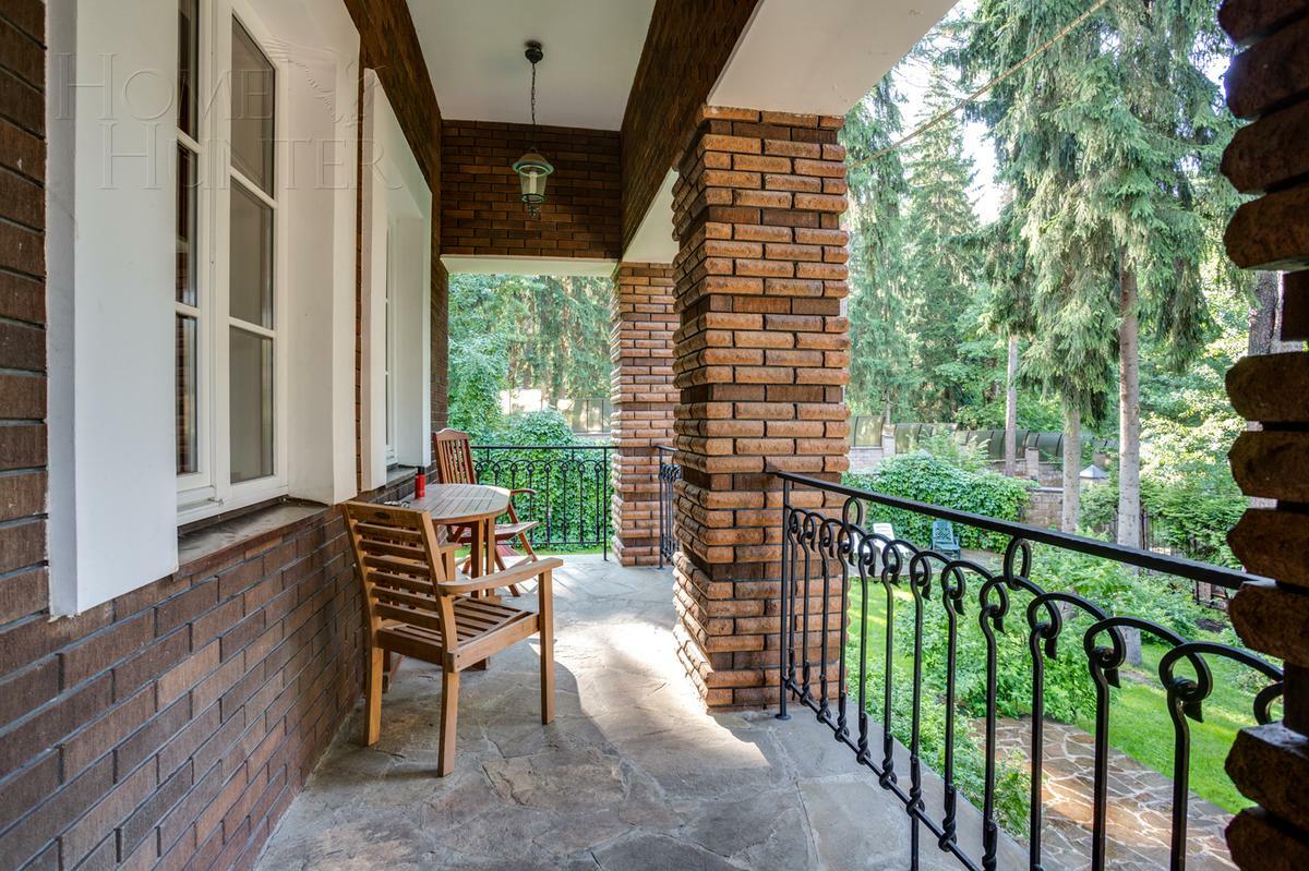 2-этажный коттедж 550 м² с отделкой