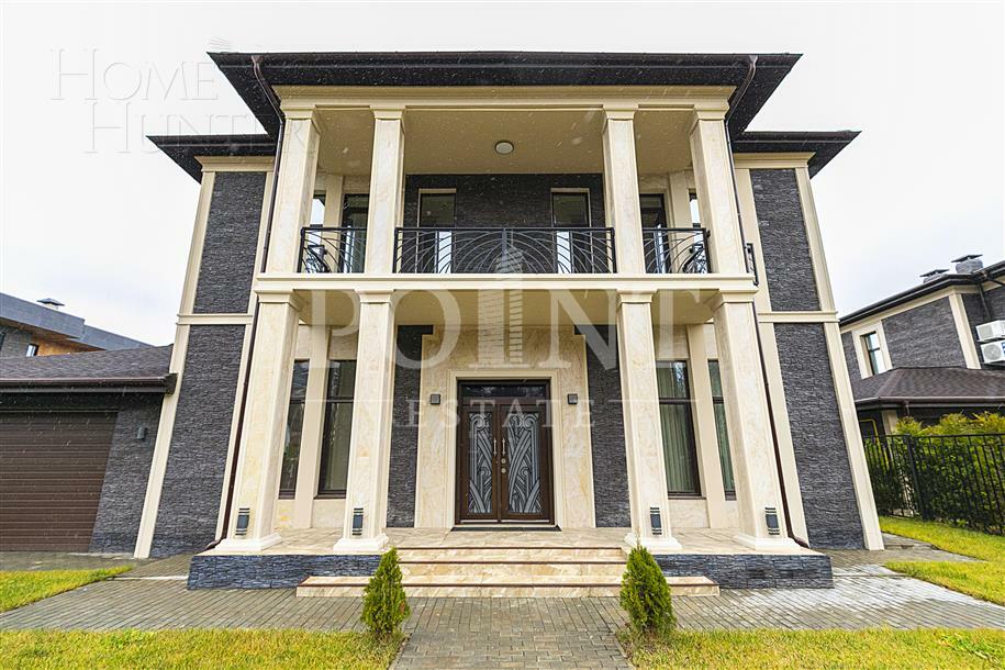 2-этажный коттедж 400 м² с отделкой