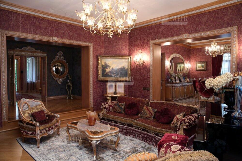 2-этажный коттедж 2 190 м² с отделкой