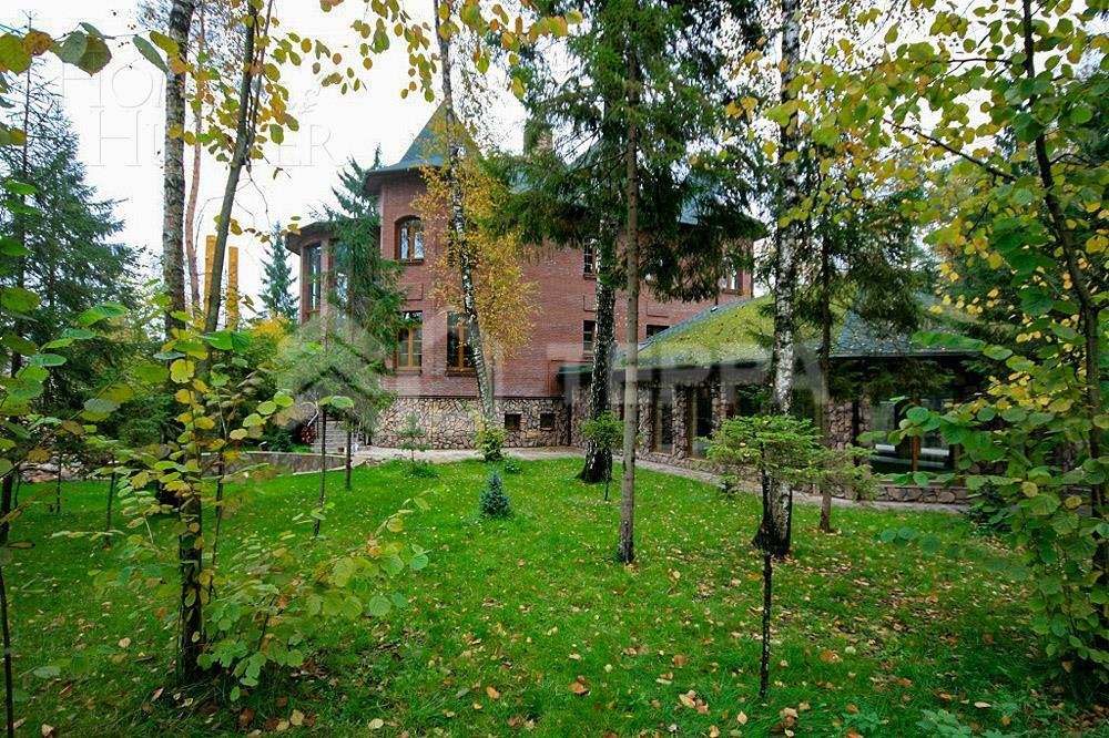 2-этажный коттедж 1 500 м² с отделкой