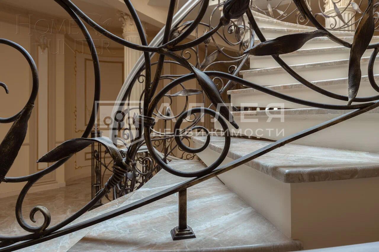 2-этажный коттедж 1 500 м² с отделкой