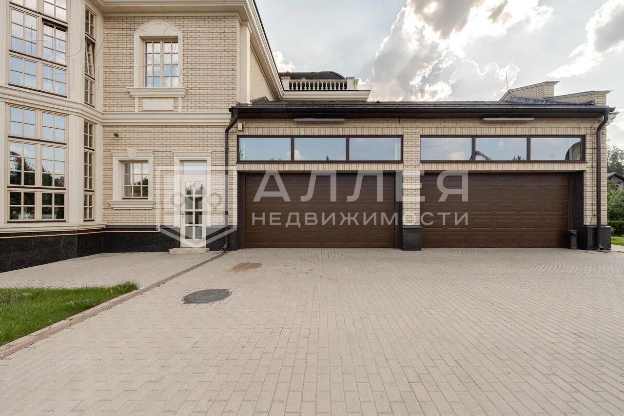 2-этажный коттедж 1 500 м² с отделкой