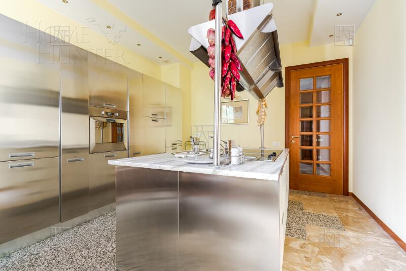 4-КОМН. КВАРТИРА С ОТДЕЛКОЙ 167 М² НА 2 ЭТАЖЕ