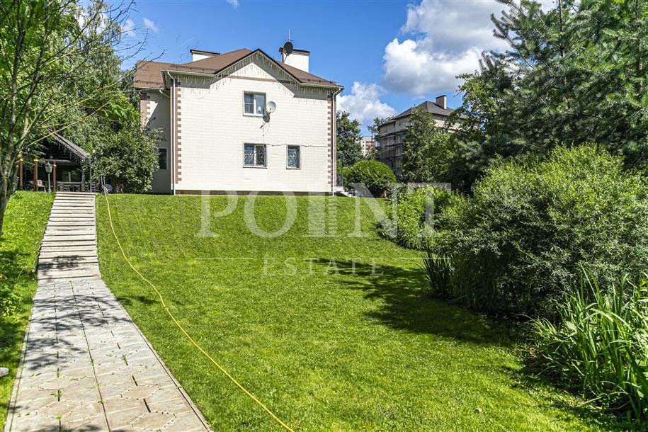 2-этажный коттедж 320 м² с отделкой