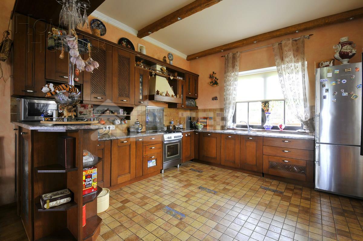 2-этажный коттедж 340 м² с отделкой