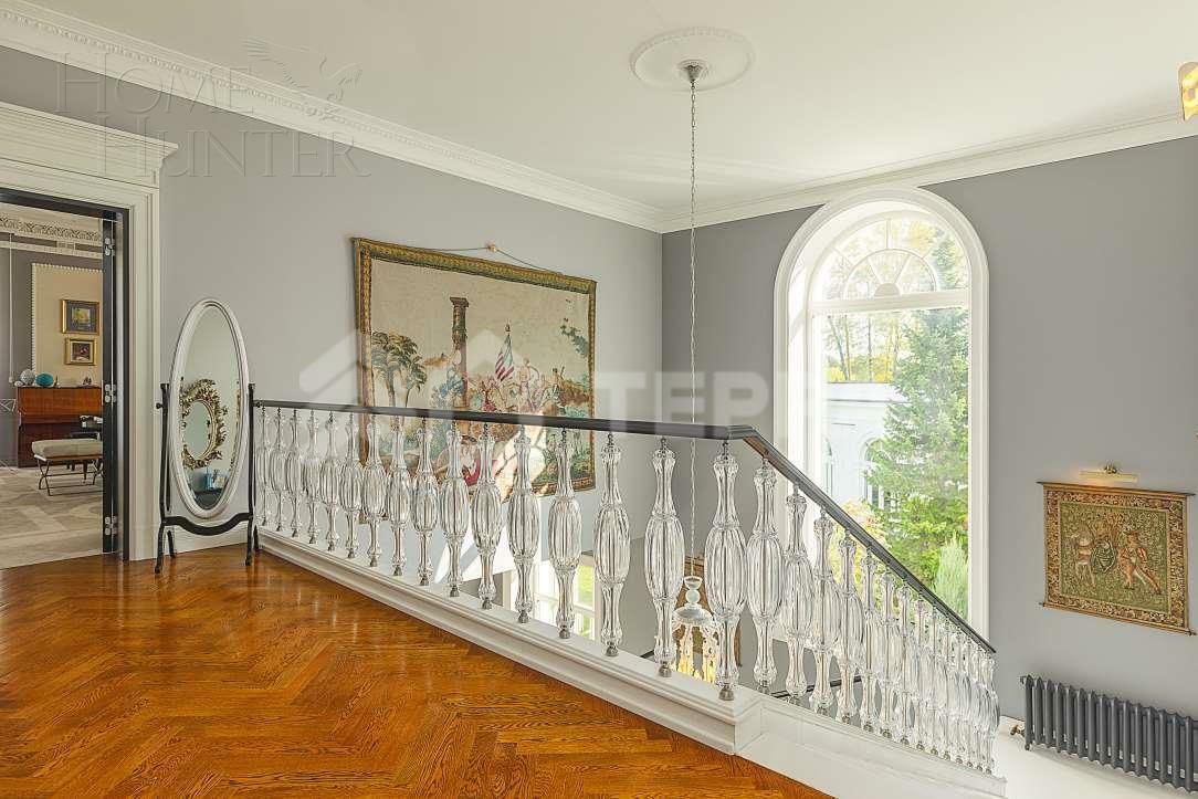 2-этажный коттедж 2 000 м² с отделкой