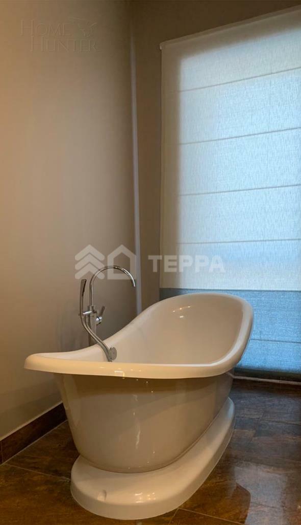 2-этажный коттедж 1 000 м² с отделкой