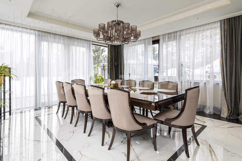 3-этажный коттедж 1 100 м² с отделкой