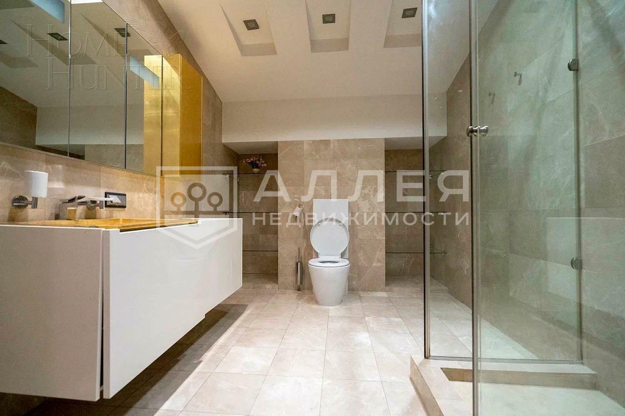 3-этажный таунхаус 350 м² с отделкой