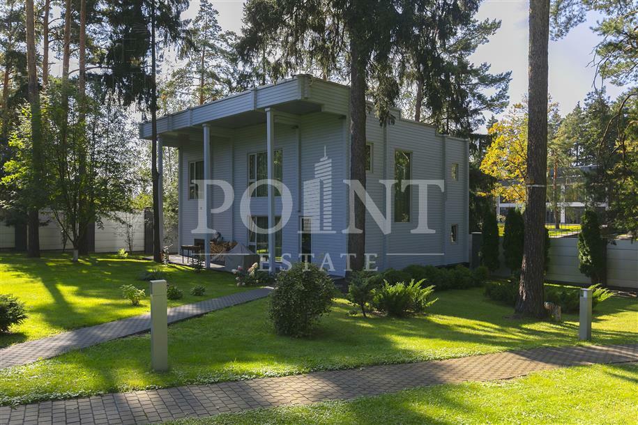 2-этажный коттедж 1 230 м² с отделкой