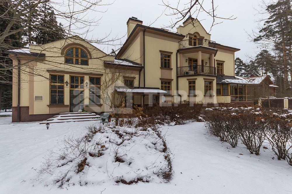 2-этажный коттедж 1 159 м² с отделкой