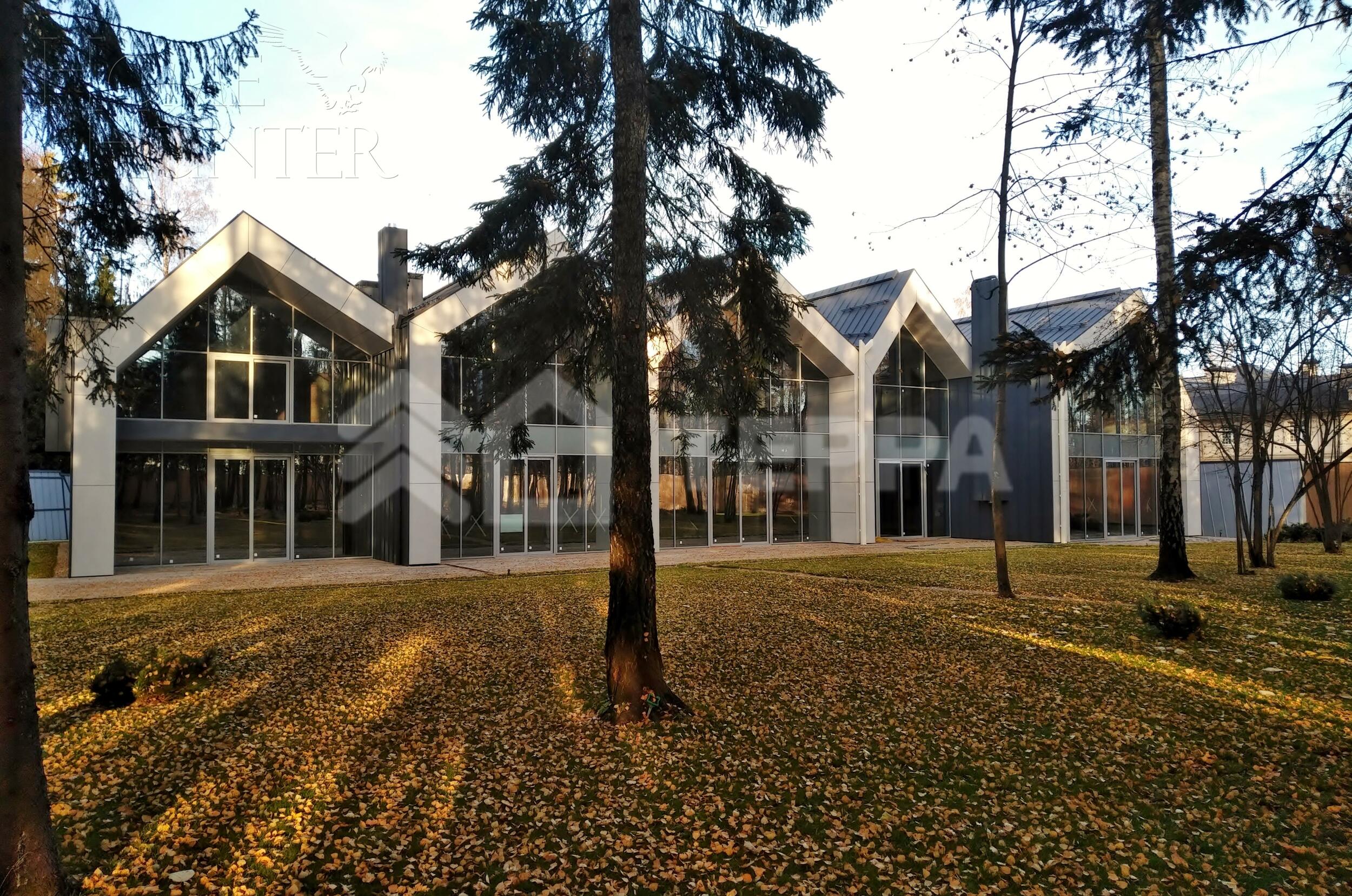 2-этажный коттедж 3 067 м² без отделки