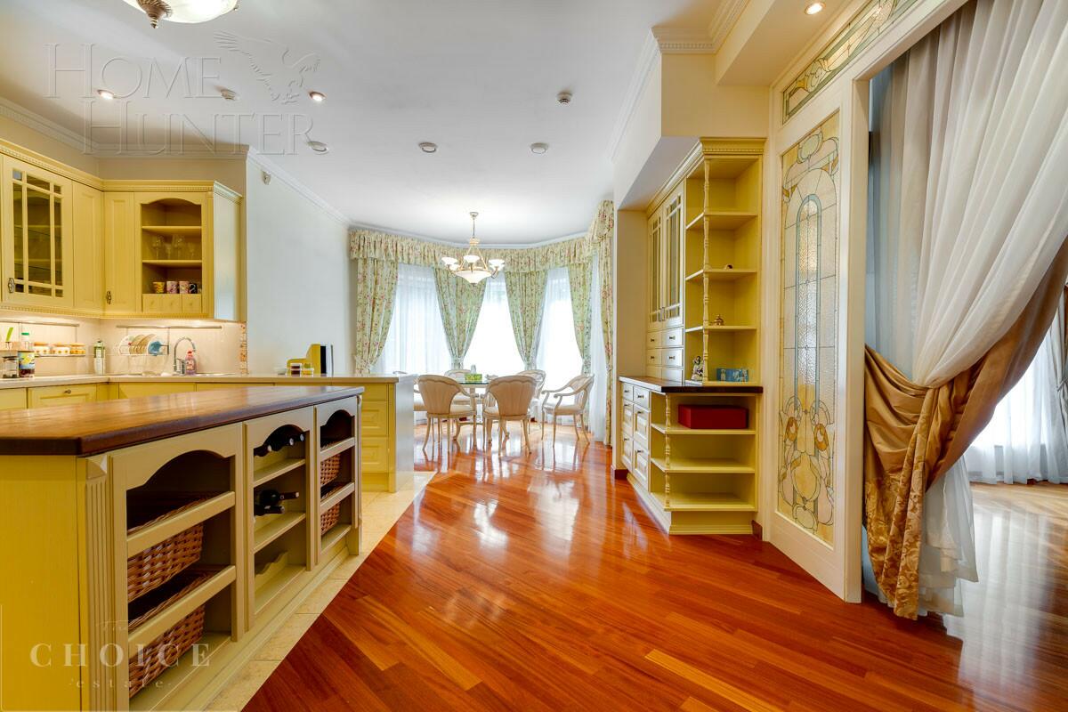 2-этажный коттедж 800 м² с отделкой