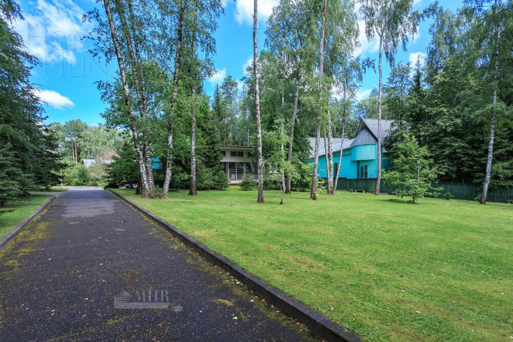 2-этажный коттедж 580 м² с отделкой