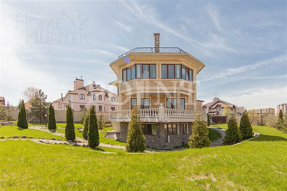 3-этажный коттедж 500 м² с отделкой